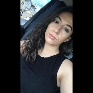 Meet your Posher, Marissa